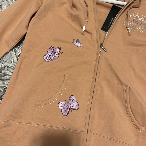 BCBG SET - Picture 2 of 11